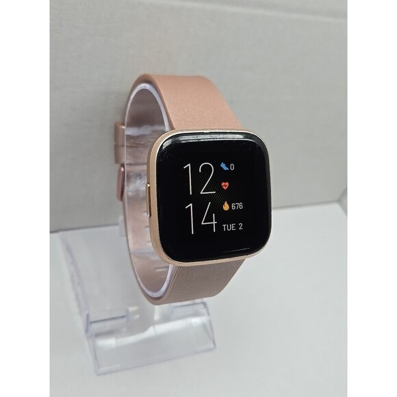Fitbit Versa 2 Smartwatch Pink 40mm Alexa WR50M Always On Display No Charger - Picture 3 of 10